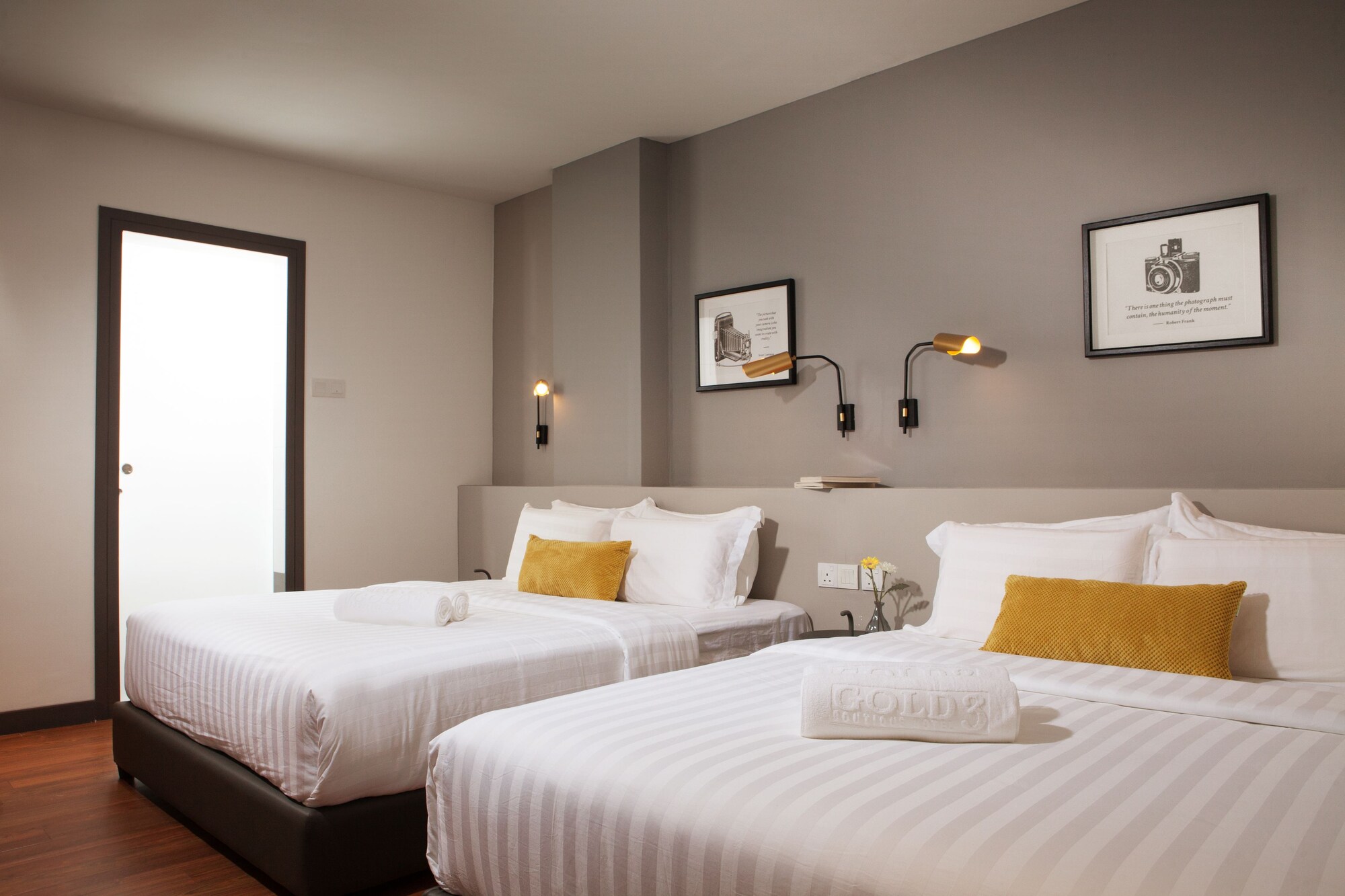 Family Suite, 2 Queen Beds, No Window