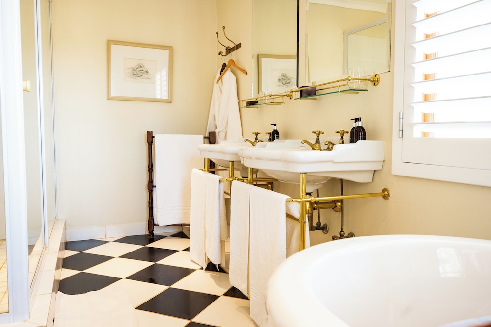 River Bend Lodge 42/42