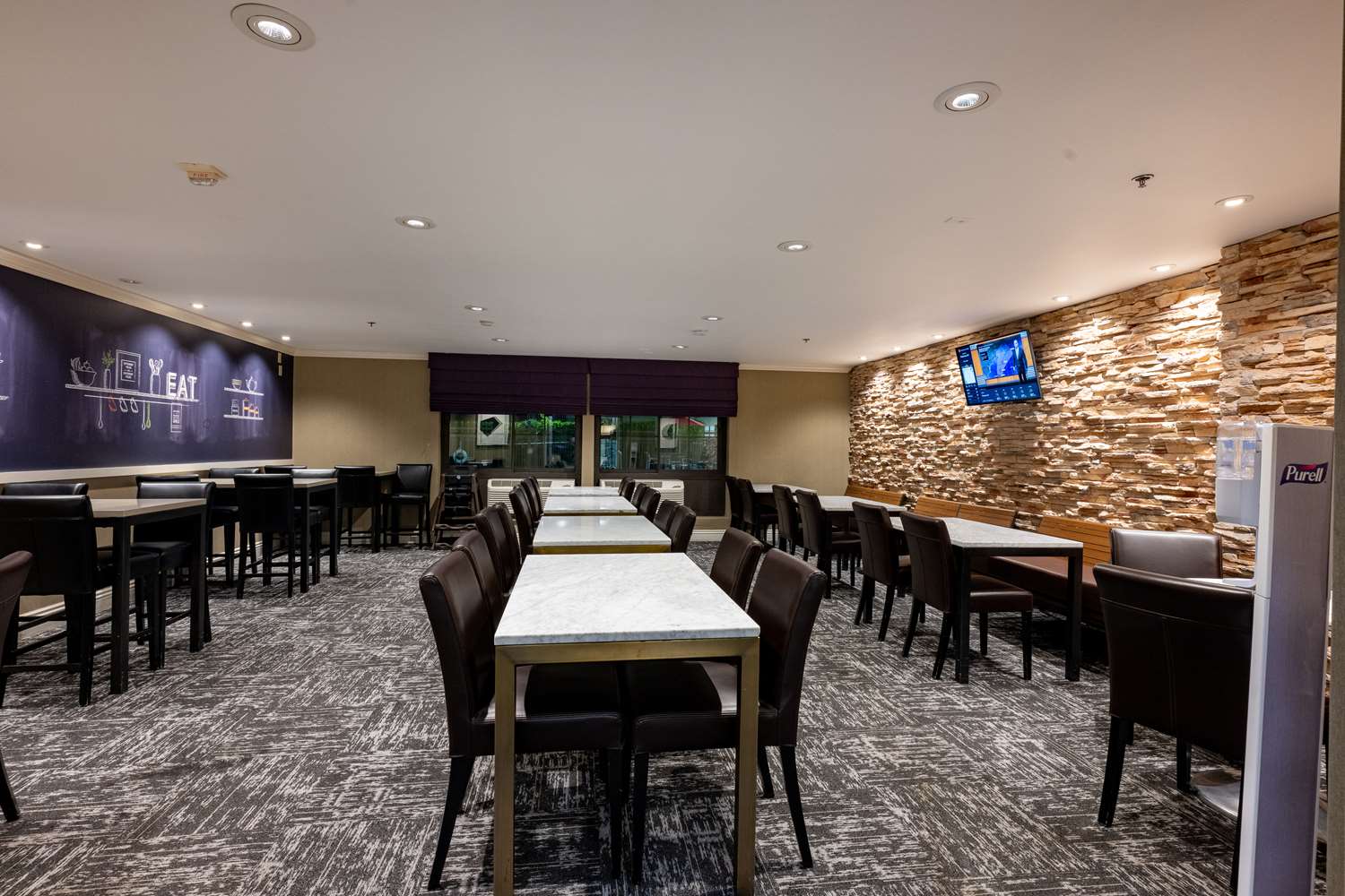 restaurant cafeteria