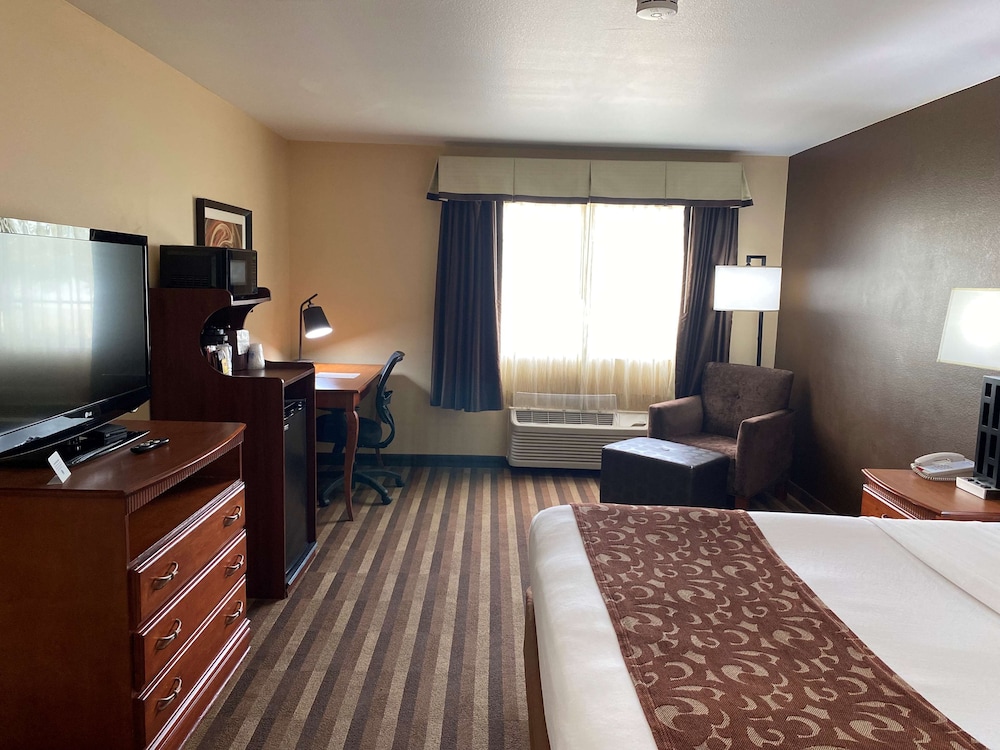 Best Western Manhattan Inn 13/32