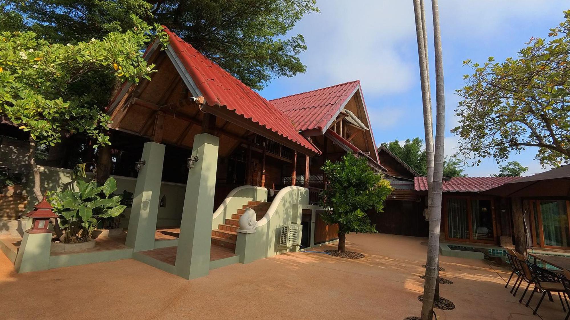 Sabai Riverside 3/50