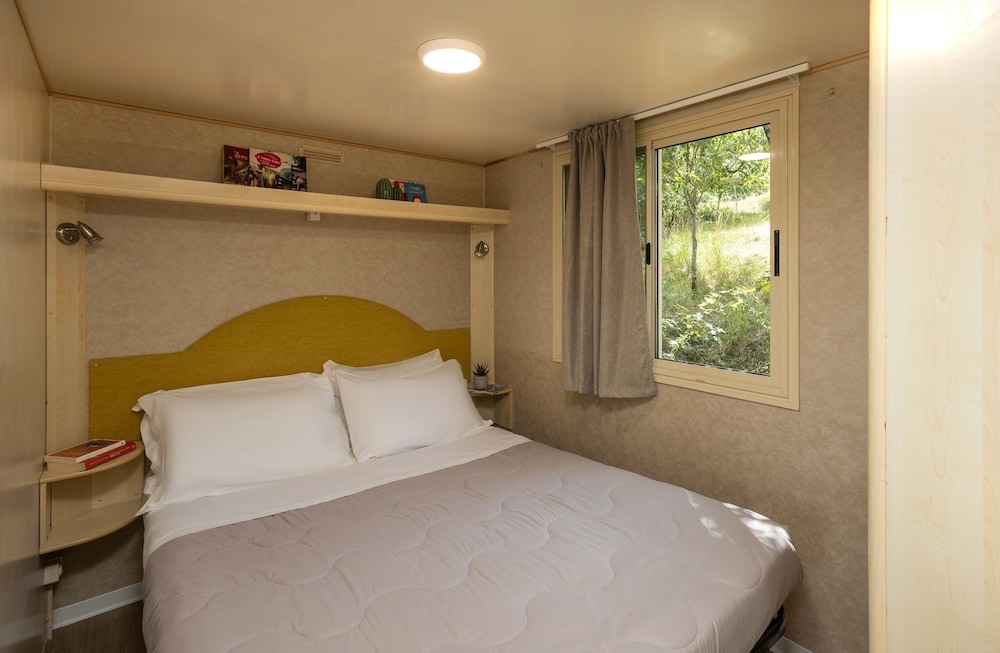 Hu Firenze Certosa Camping In Town 18/50