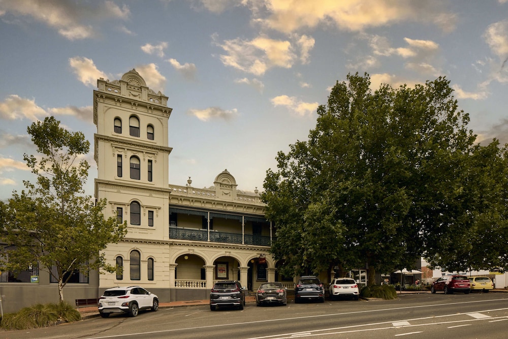 Yarra Valley Grand Hotel 43/50