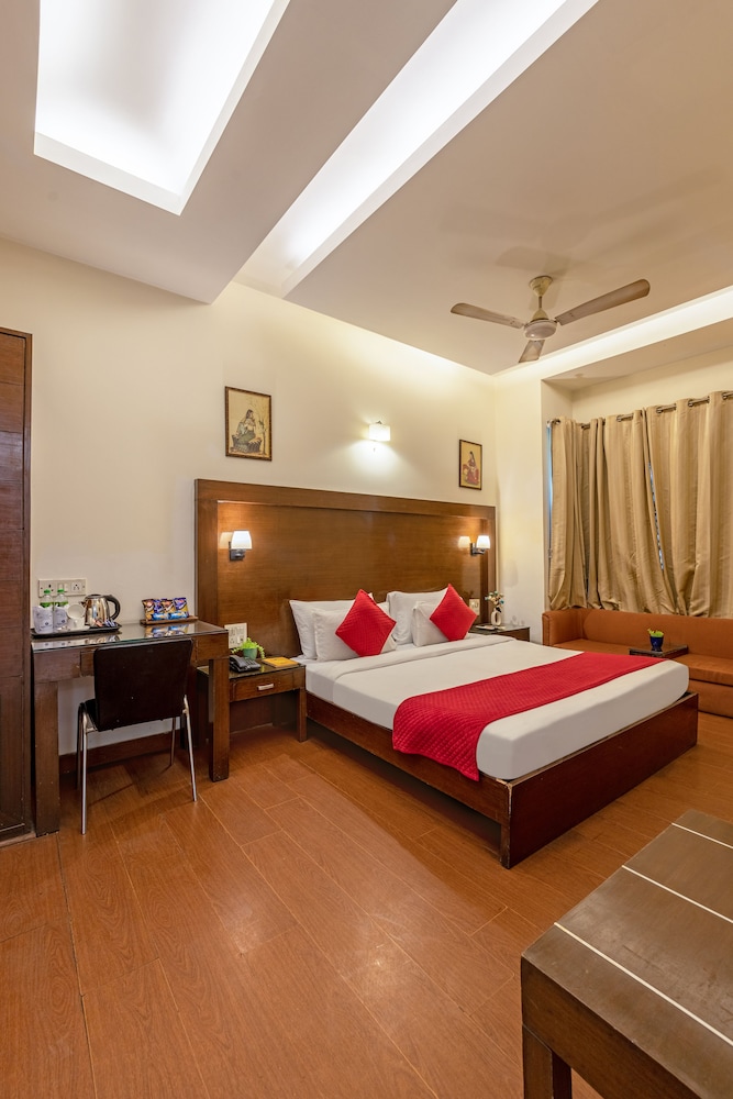 Haris Court Gurgaon 29/50