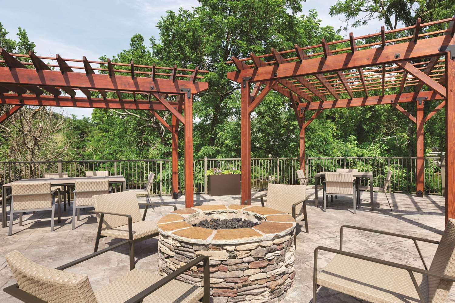 Country Inn & Suites by Radisson, Pigeon Forge South, TN 31/40