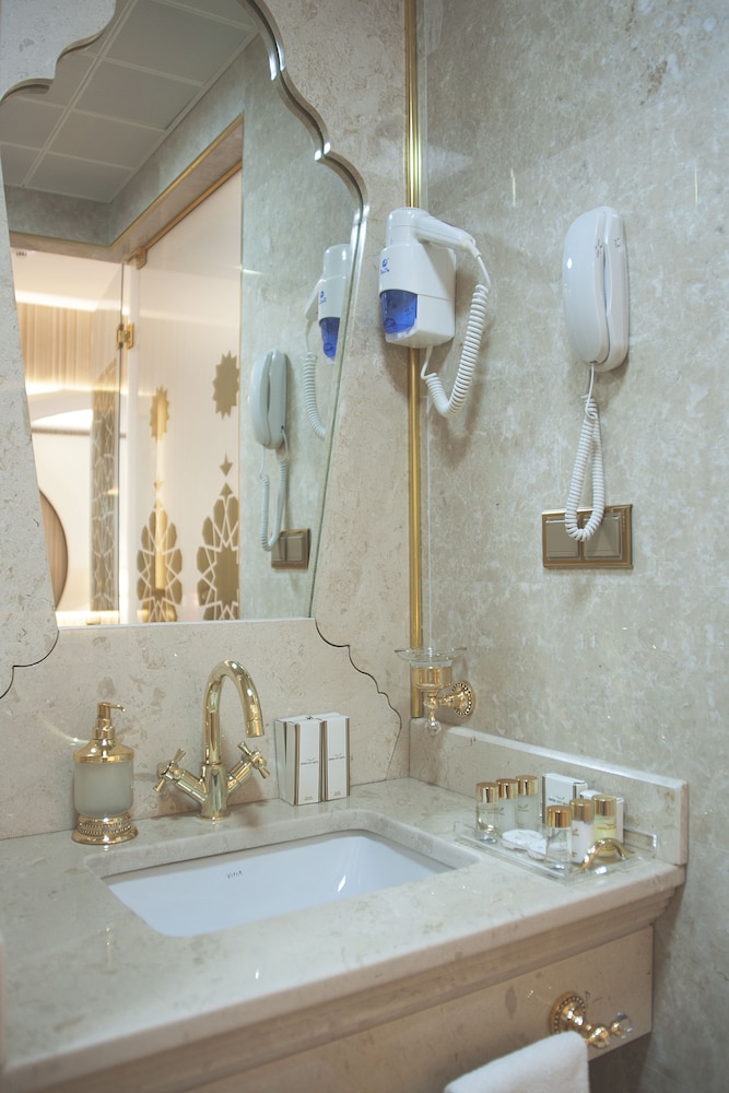 غرفة سوبيريور ثلاثية بسرير كوين وسرير فردي، Arden City Hotel 4/4