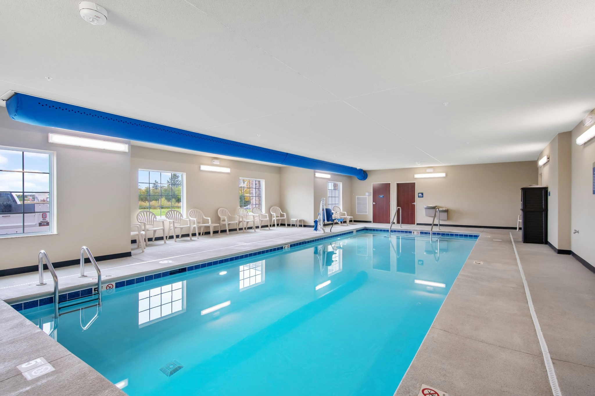 Cobblestone Hotel & Suites - Austin 22/50