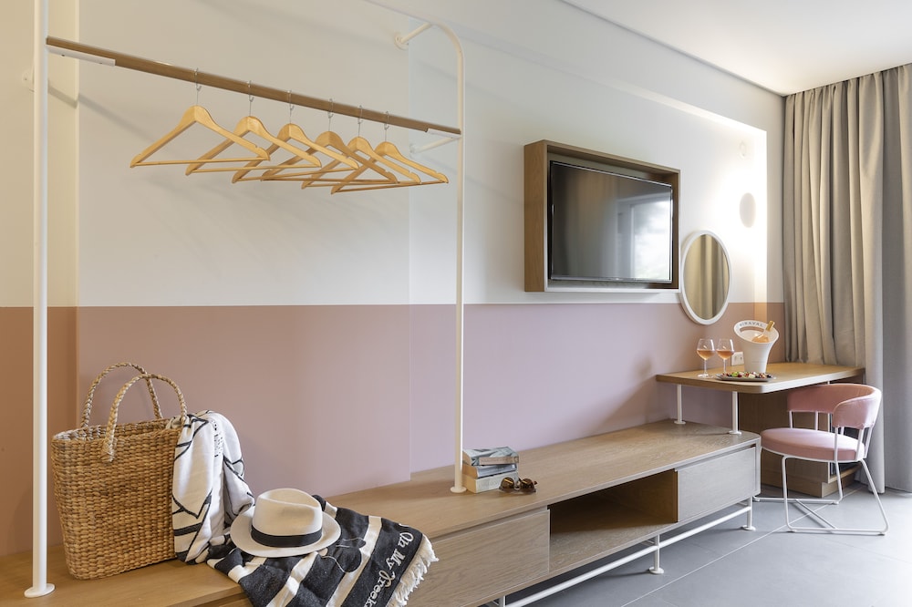 Mandraki Village Boutique Hotel 11/50