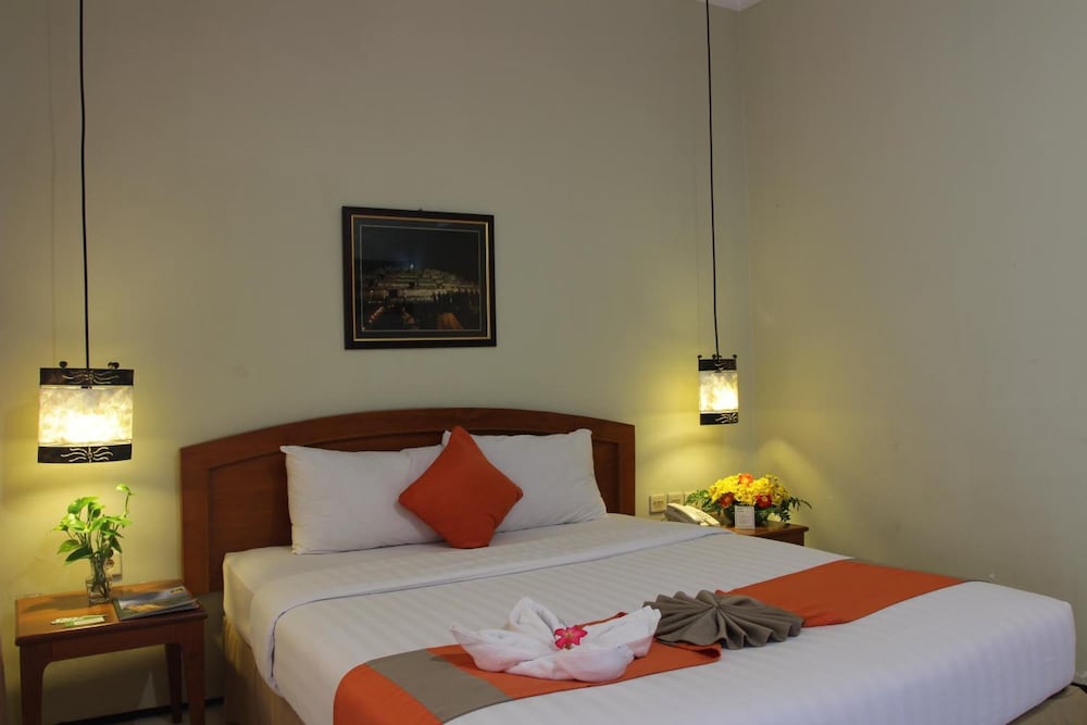 Hotel Catur 13/25