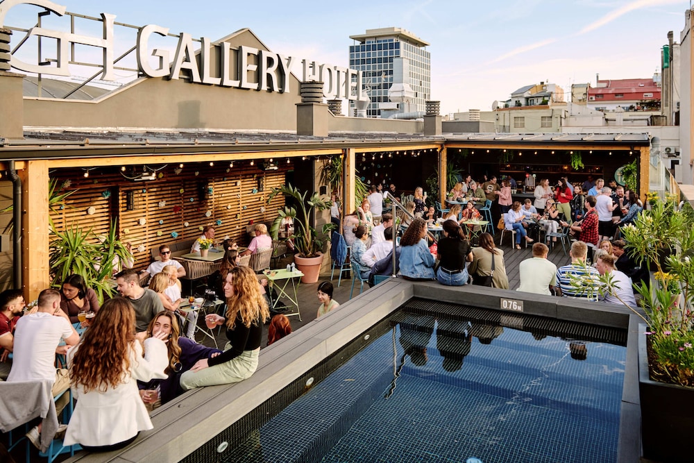 Gallery Hotel 5/75