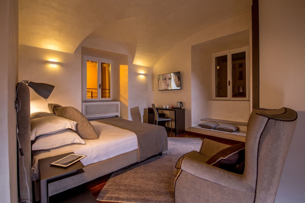 Palazzo De Cupis 42/54
