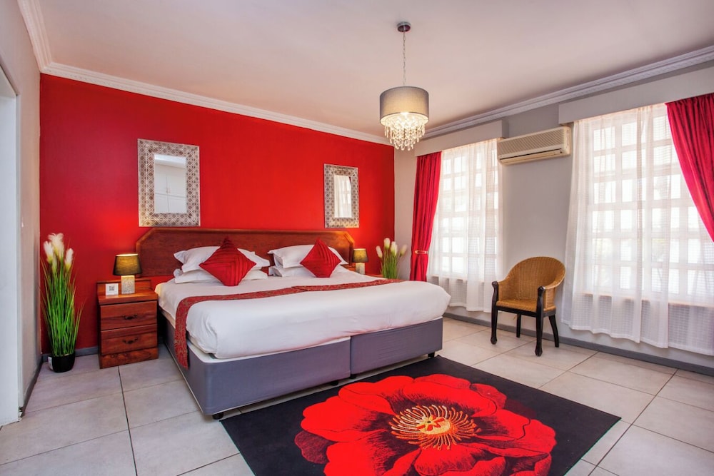 The Villa Manor & Spa 12/50