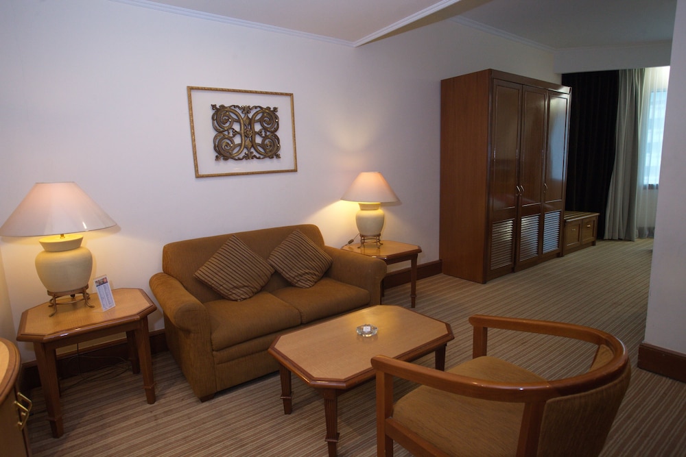 Menara Peninsula Hotel 27/46