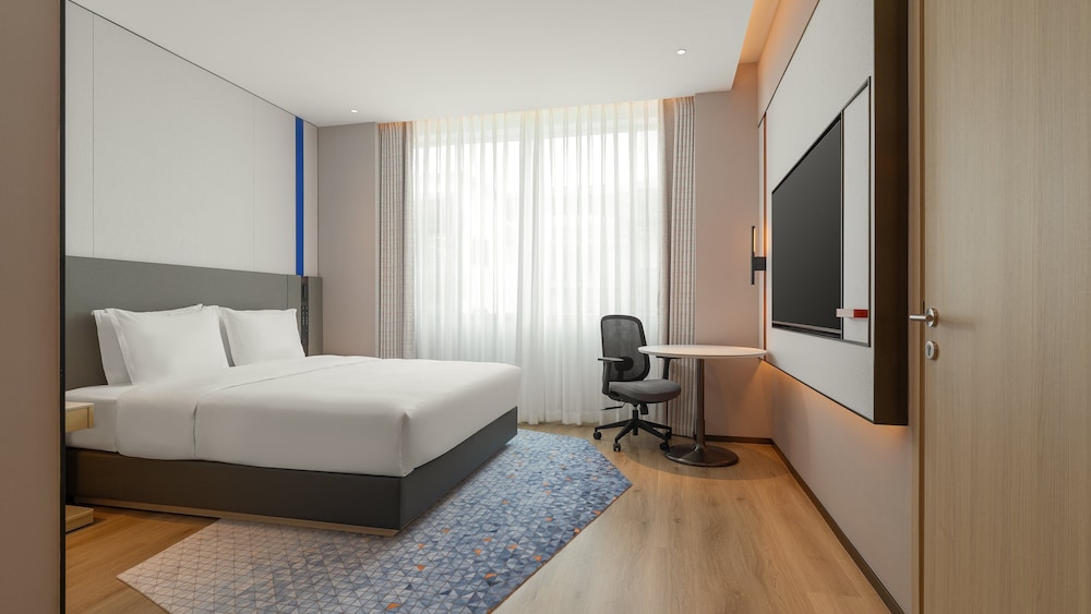 Standard, King Bed, Accessible