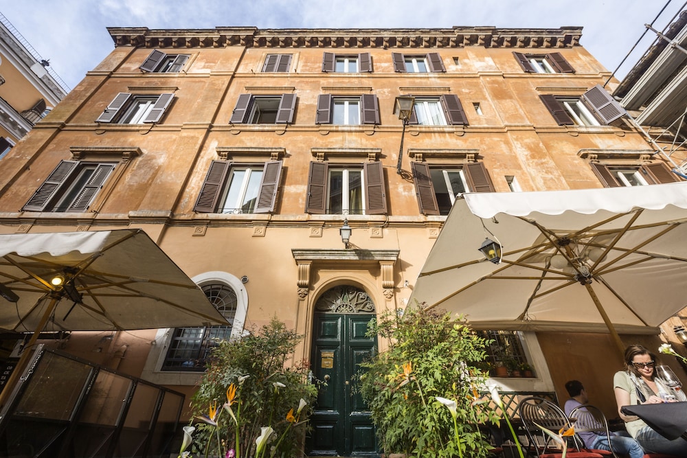 Casa De' Fiori Biscione 1/50