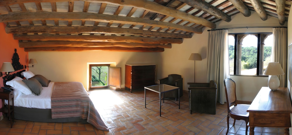Hotel Mas Salvi 44/60