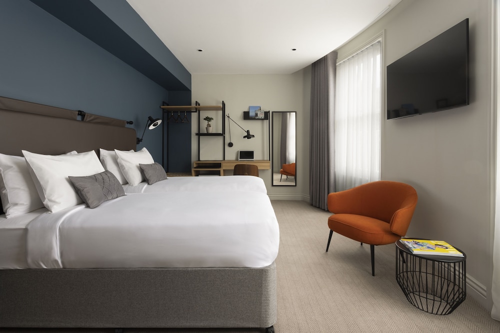 STANDARD, TWIN BEDS