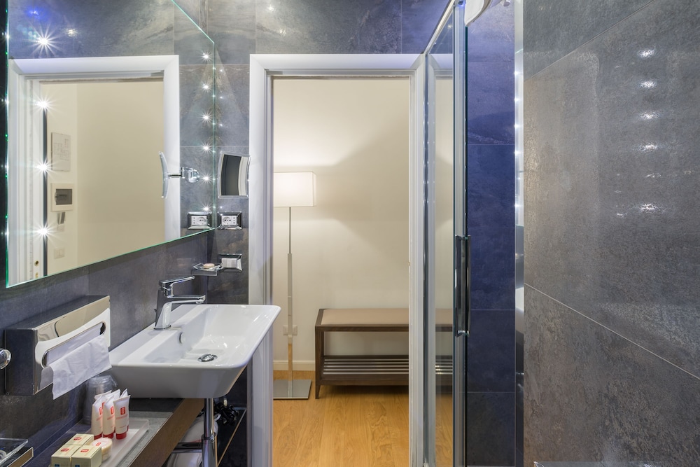 Les Diamants Spanish Steps Suite 44/46