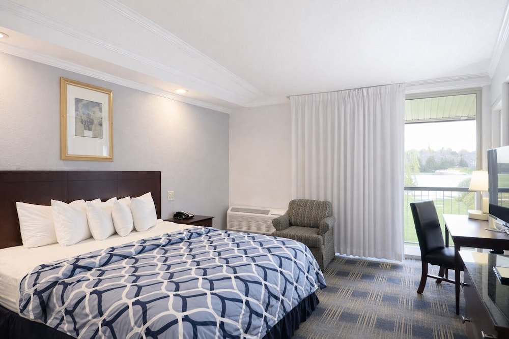 Riverview Inn & Suites 16/69