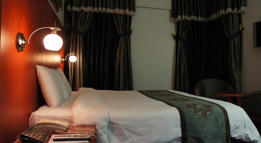 Boonmax Hotel L.L.C 36/51