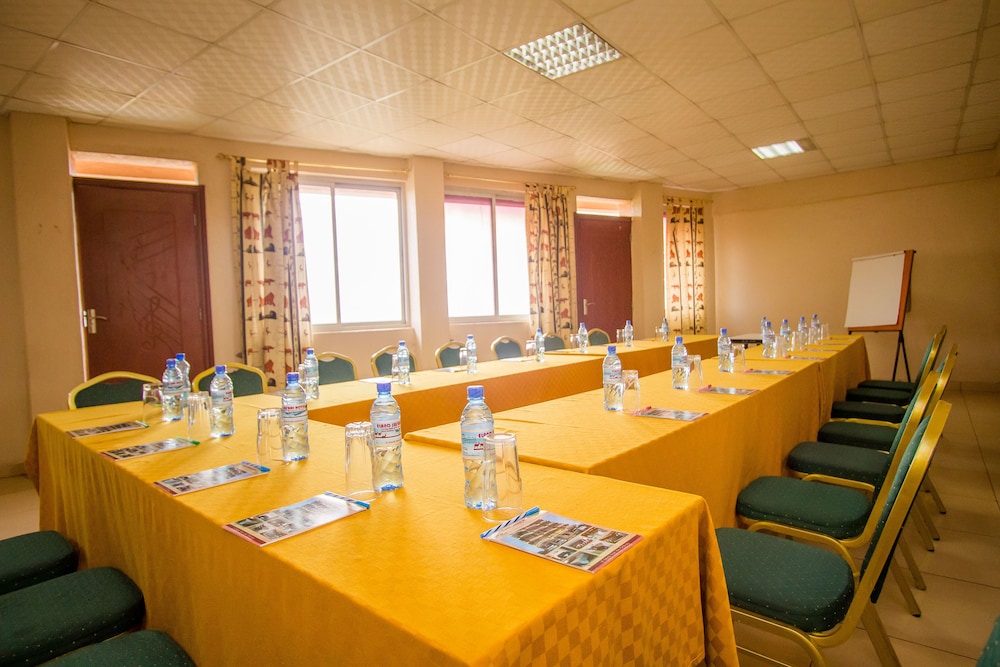 Eland Safari Hotel Nyeri 24/26