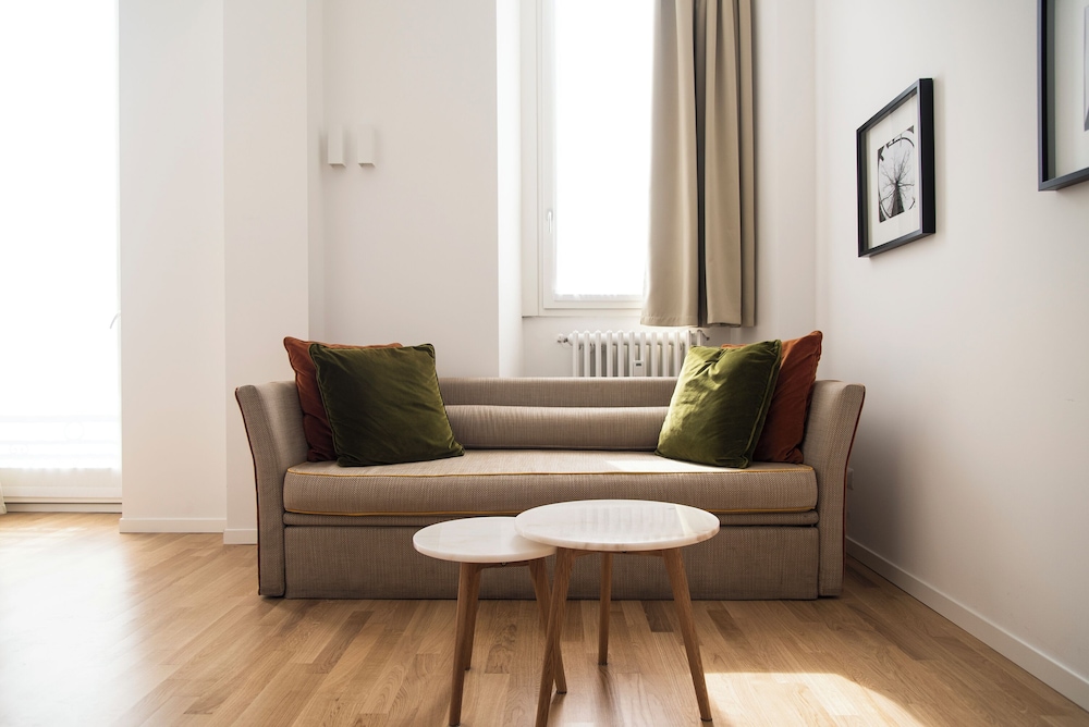 Brera Apartments In San Babila 27/50