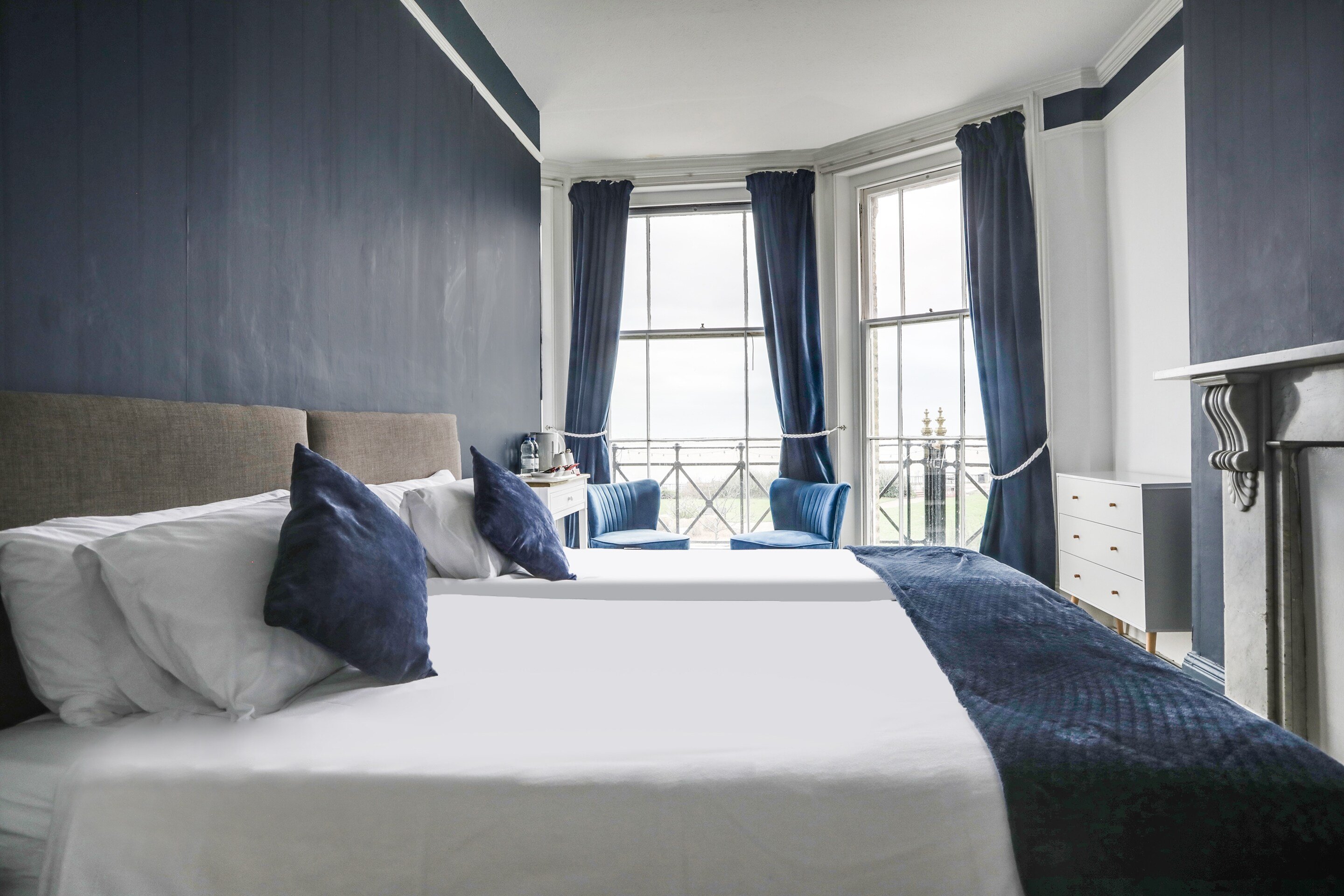 Standard, Double or Twin Bed