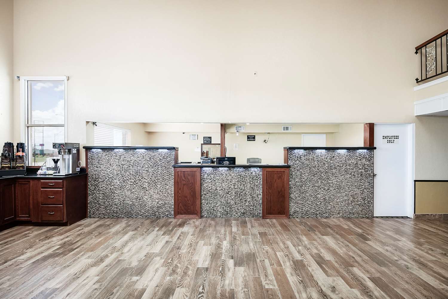 Super 8 By Wyndham Elk City 2/4