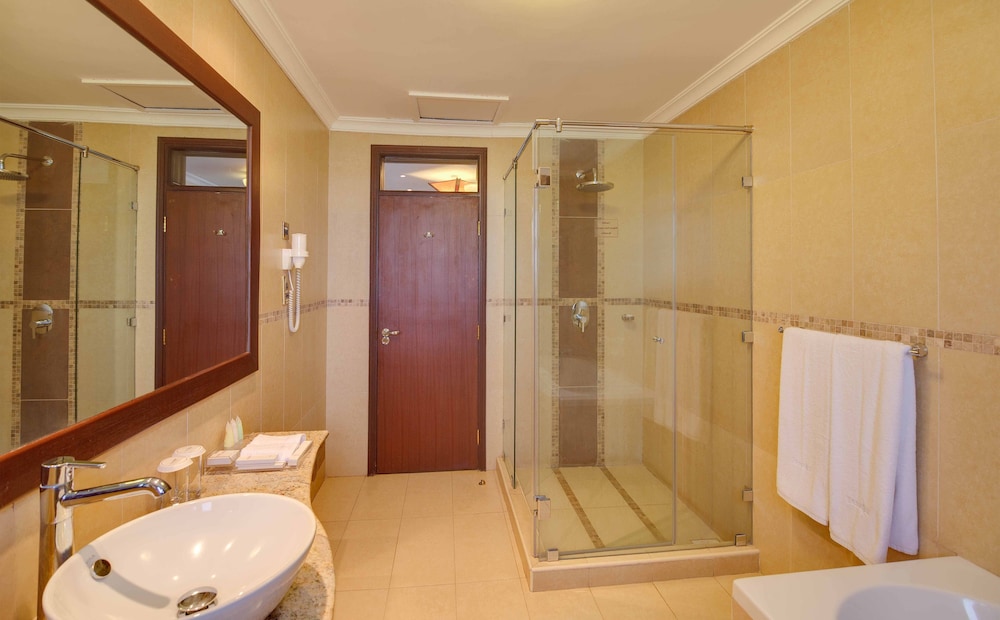 Enashipai Resort and Spa 57/60