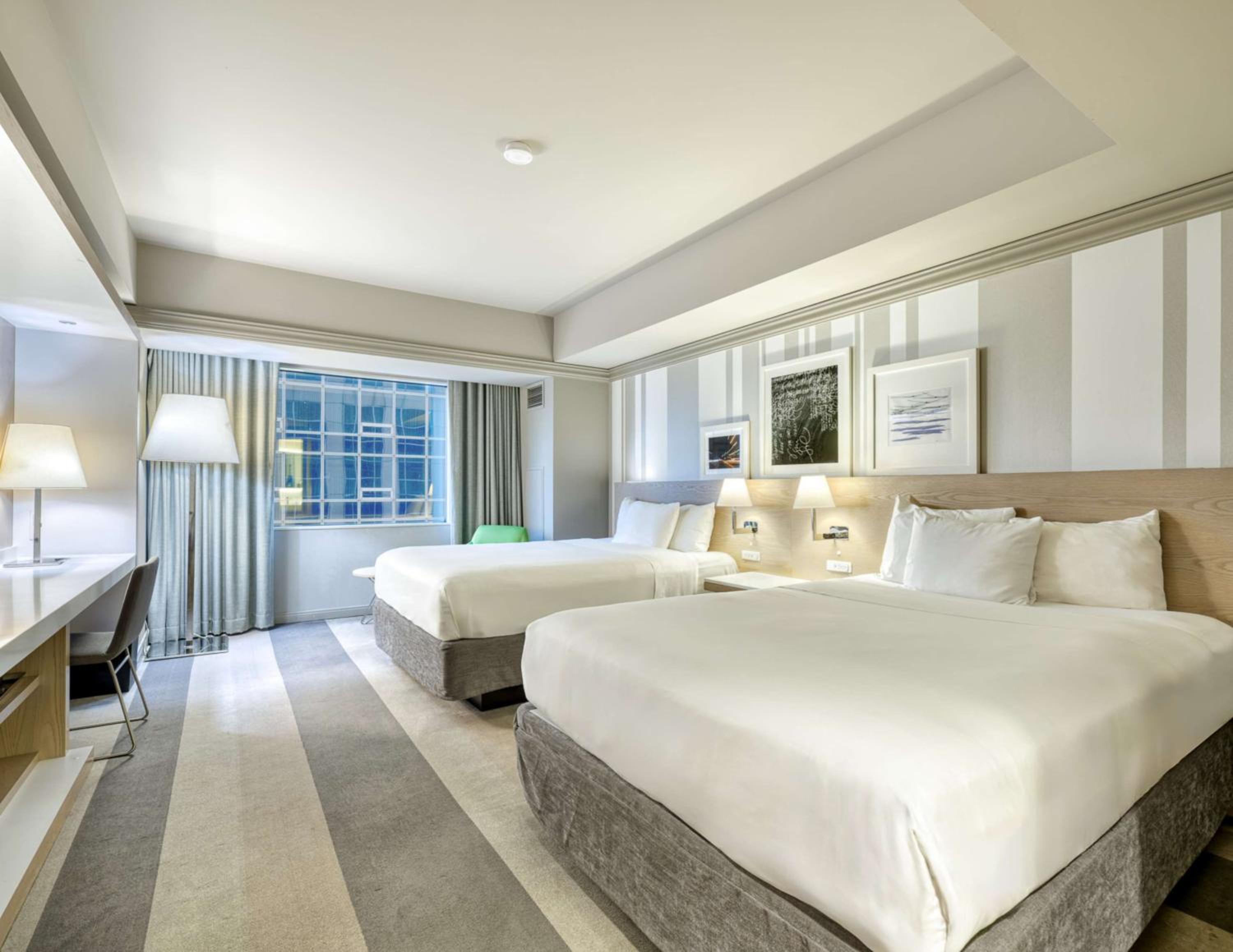 Deluxe, 2 Queen Beds, Atrium View
