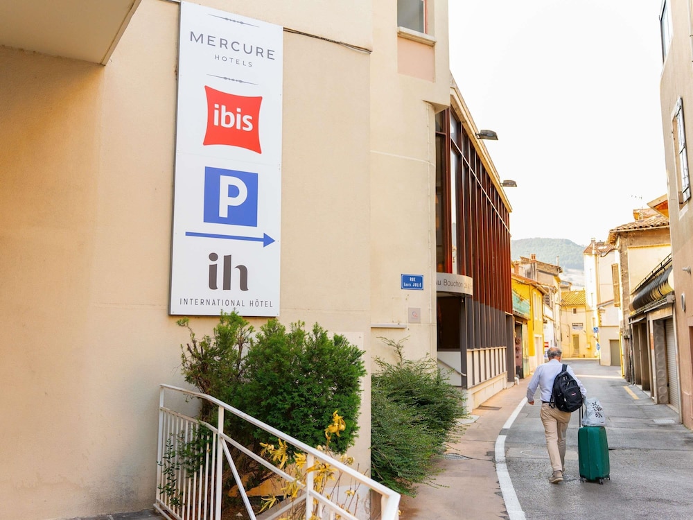 MERCURE MILLAU 42/50