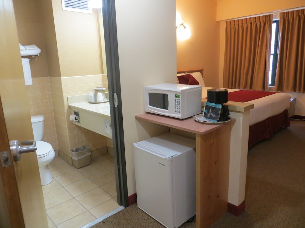 First Gold Hotel Suites Gaming 27/58