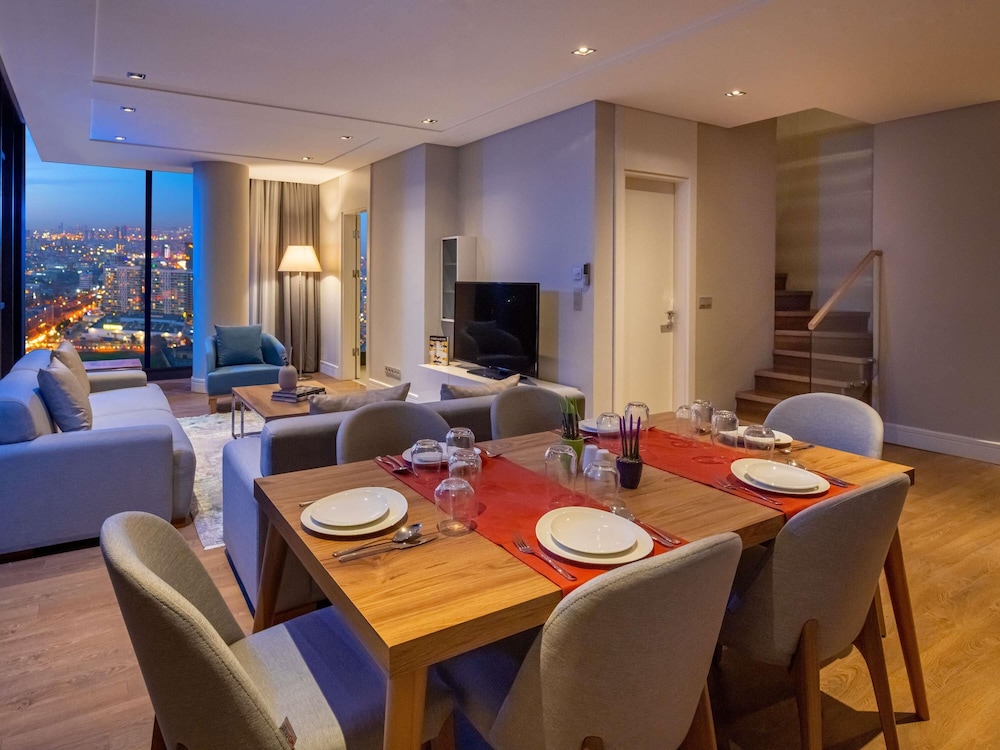 Movenpick Living Istanbul West 42/50