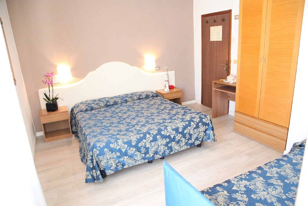 Hotel Moderno 11/40