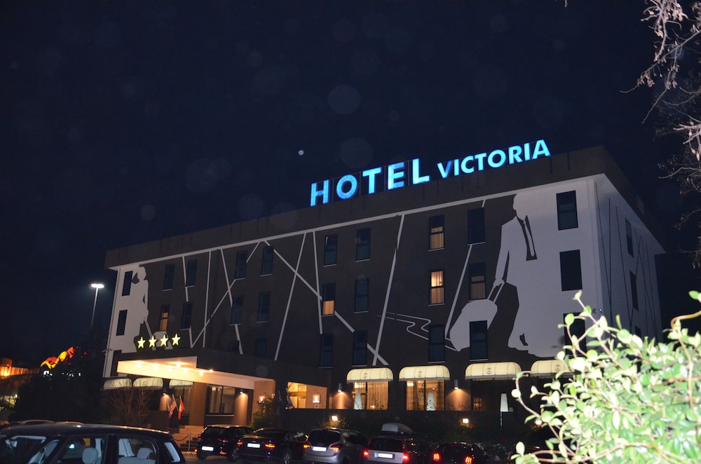 Hotel Victoria 4/68
