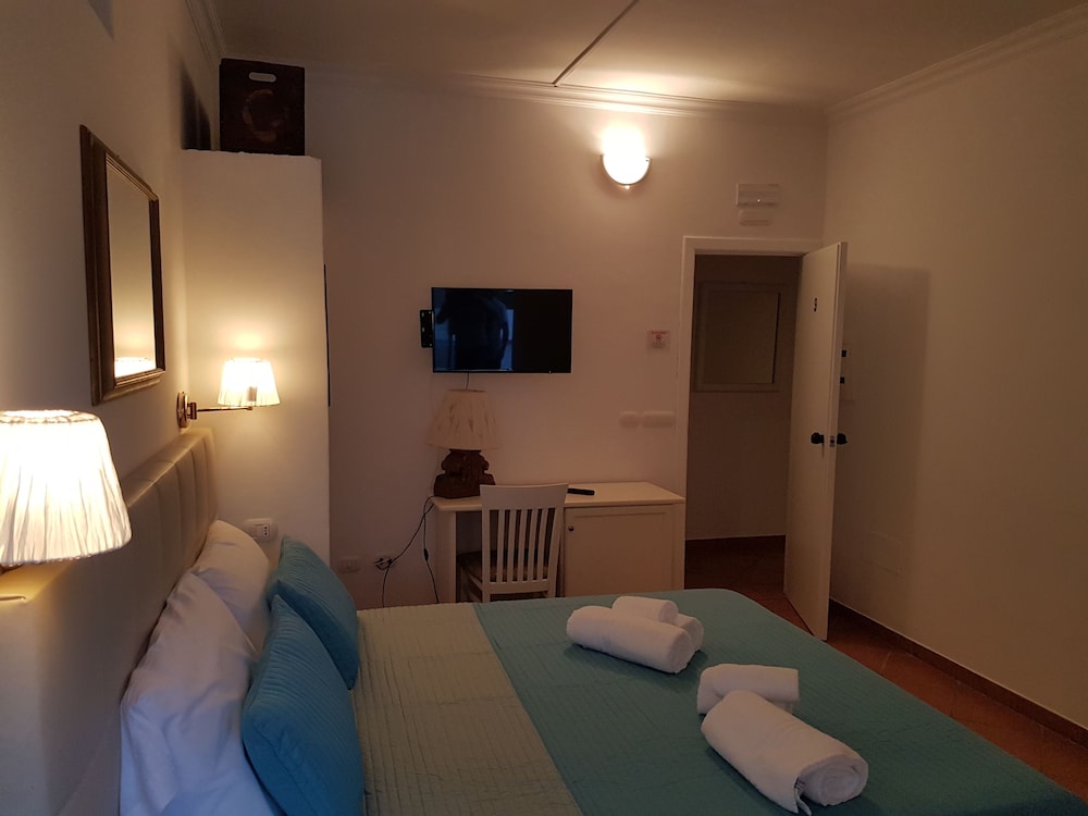 Tropea Boutique Hotel 8/27