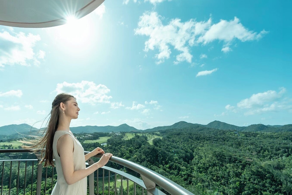 Oriental Hotel Okinawa Resort and Spa 60/63