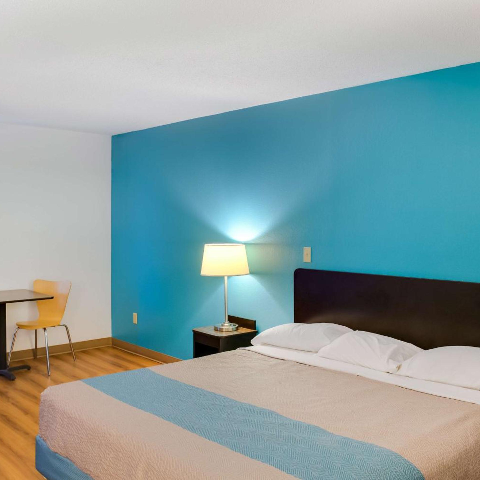 Room, King Bed