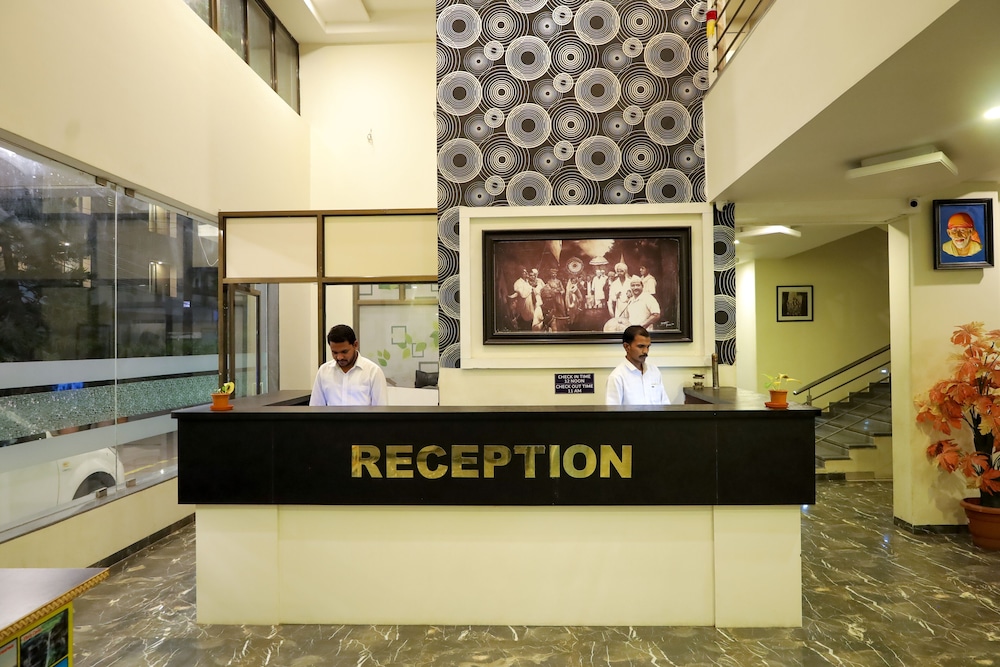 Hotel Sai Bansi 8/36