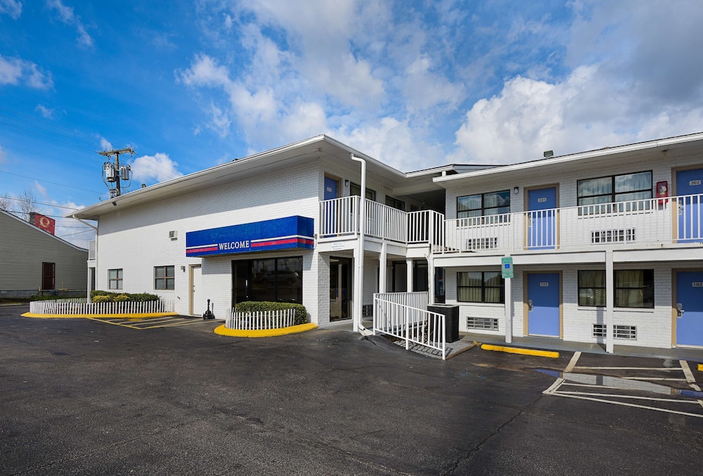 Motel6 Chattanooga, TN 40/43