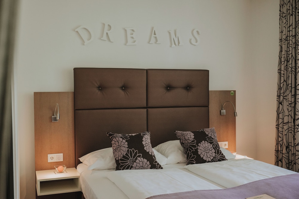 Boutiquehotel Stadthalle 25/75