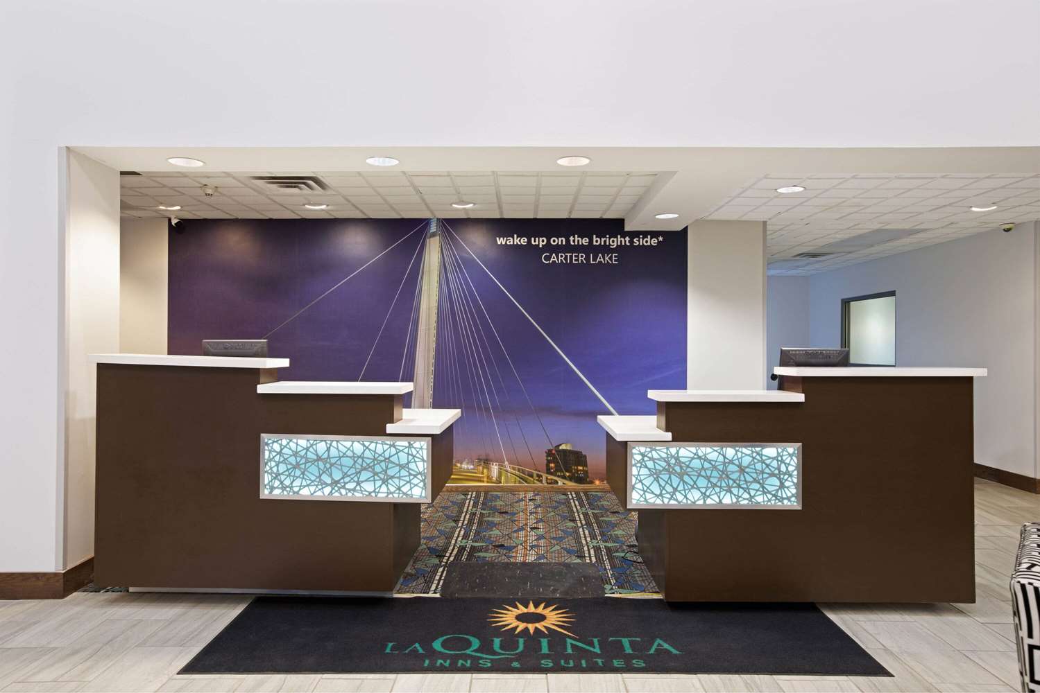 La Quinta Inn & Suites by Wyndham Omaha Airport Downtown 4/25
