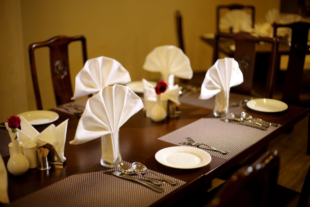 Five Elements Hotels North Avenue Delhi 22/25
