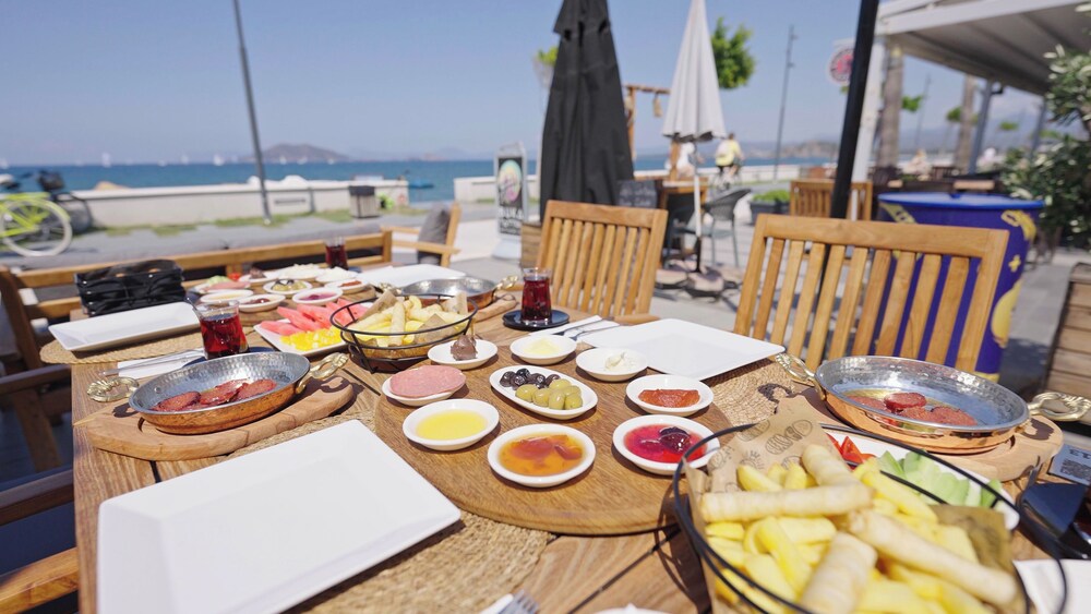 YASEMIN HOTEL 28/39