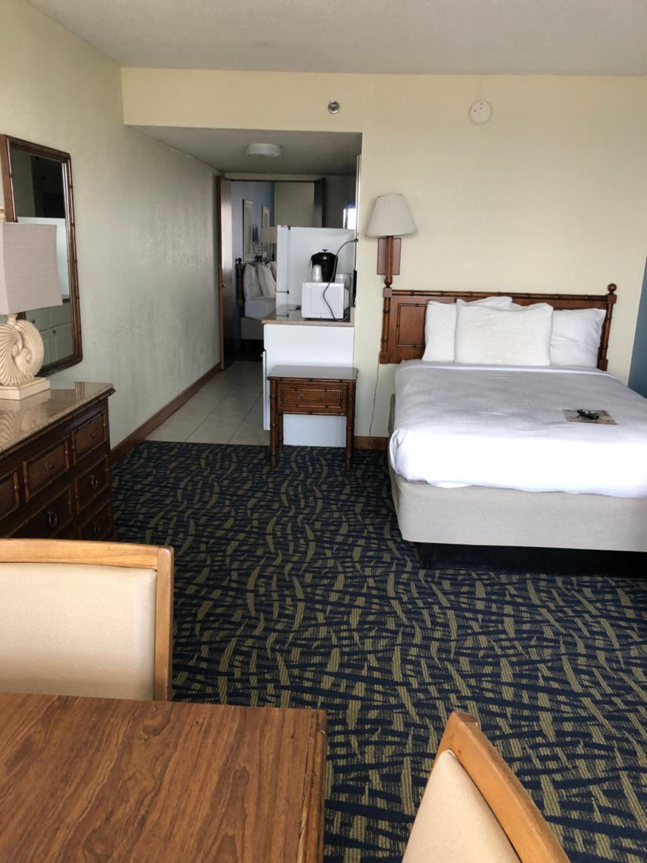 Multiple Bedrooms, Family, Ocean Front, Shared Deck