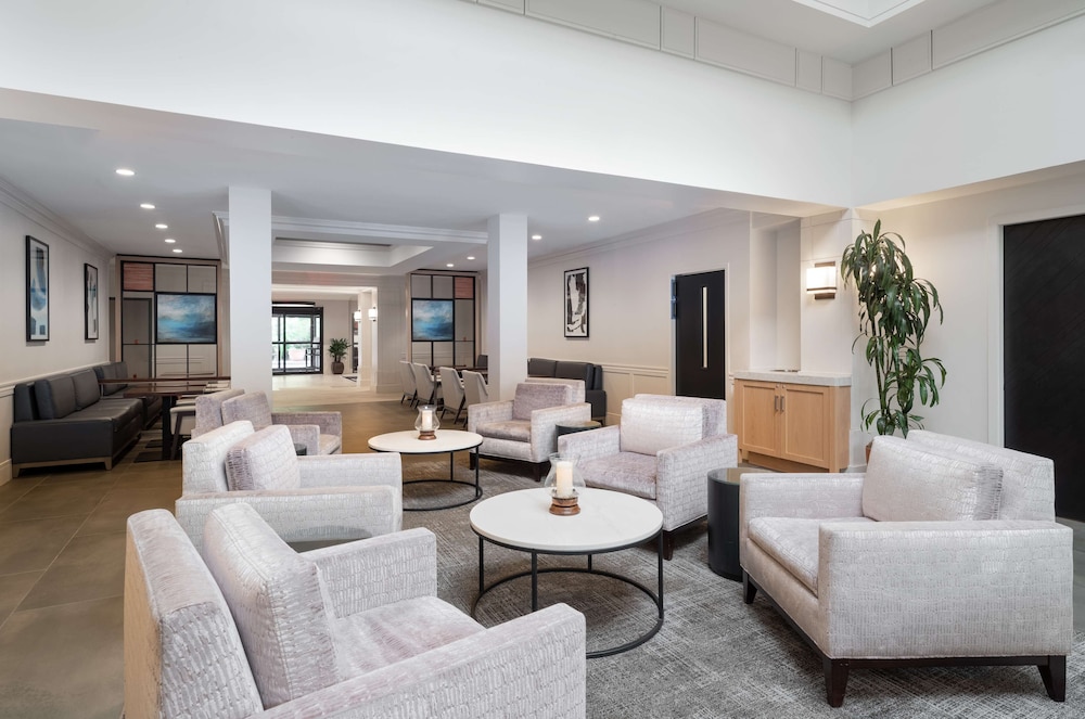 HYATT house White Plains 44/74