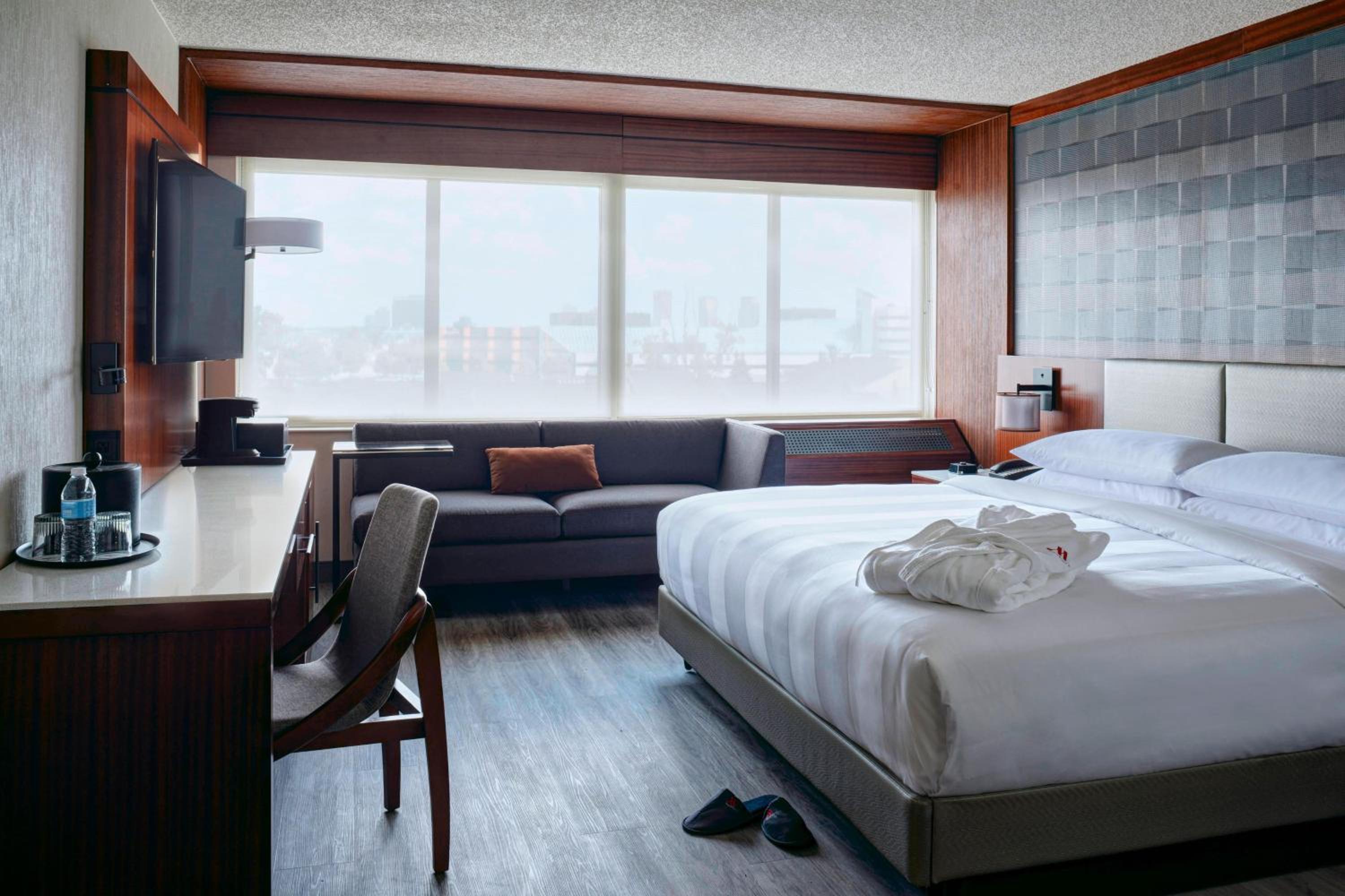Room, 1 King or 2 Double Beds, Club Floor