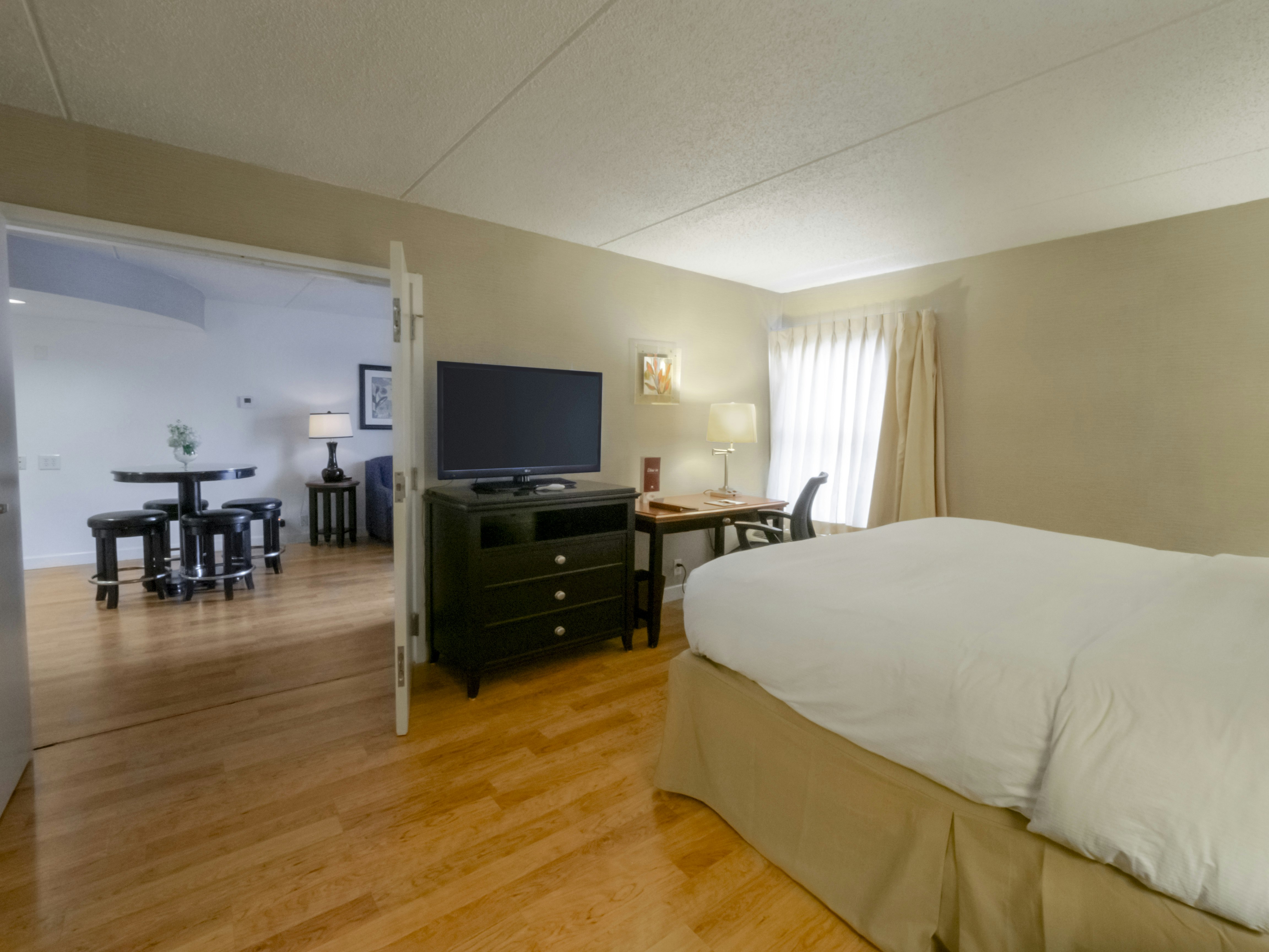 Doubletree By Hilton Buffalo Amherst 27/64