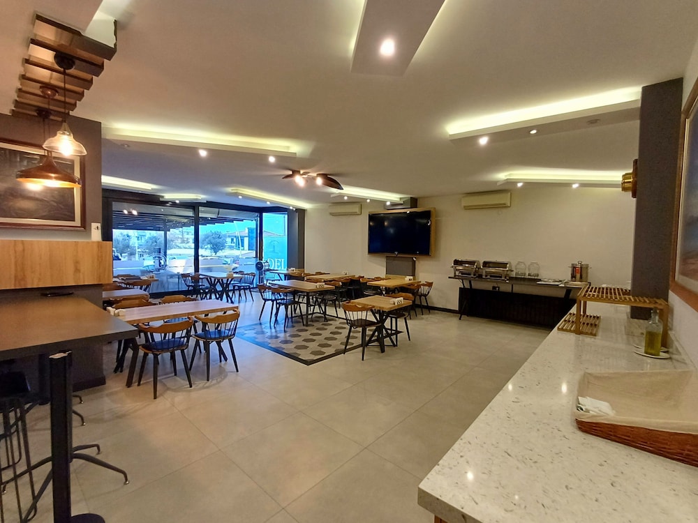 Del Puerto Hotel Aliaga 23/37