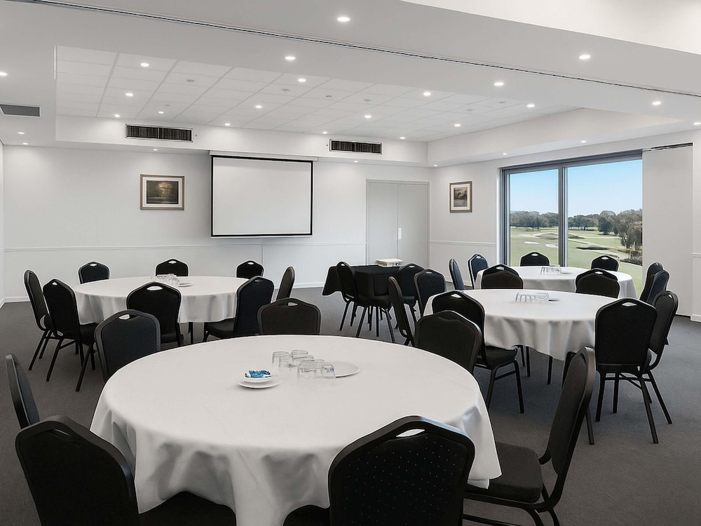Mercure Bunbury Sanctuary Golf Resort 60/72